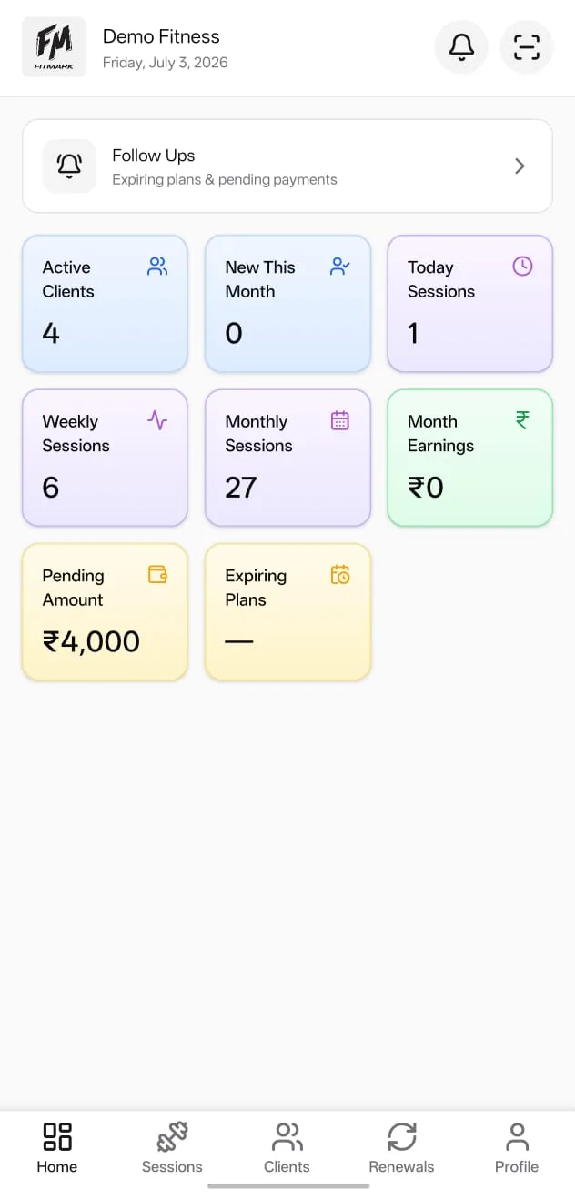 Fitmark Trainer app home with active clients, today's, weekly and monthly sessions, month earnings, pending amount and expiring plans